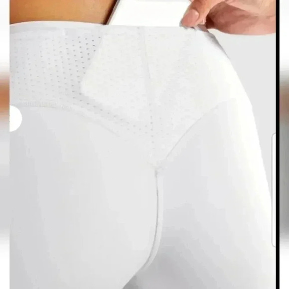 Gymshark PULSE CROPPED LEGGINGS new white align like seams mesh  high performanc - Picture 3 of 6